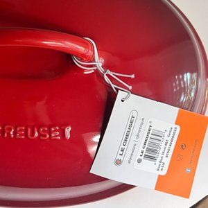 NWT Le Creuset Stoneware Replacement Lid - 4QT Oval Cerise Cherry Red